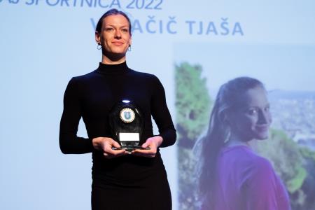 Na mladih šport stoji. Naj športnika Kamnika za leto 2022 Lovro Planko in Tjaša Vrtačič ter ekipa odbojkaric Calcit volleya (36)